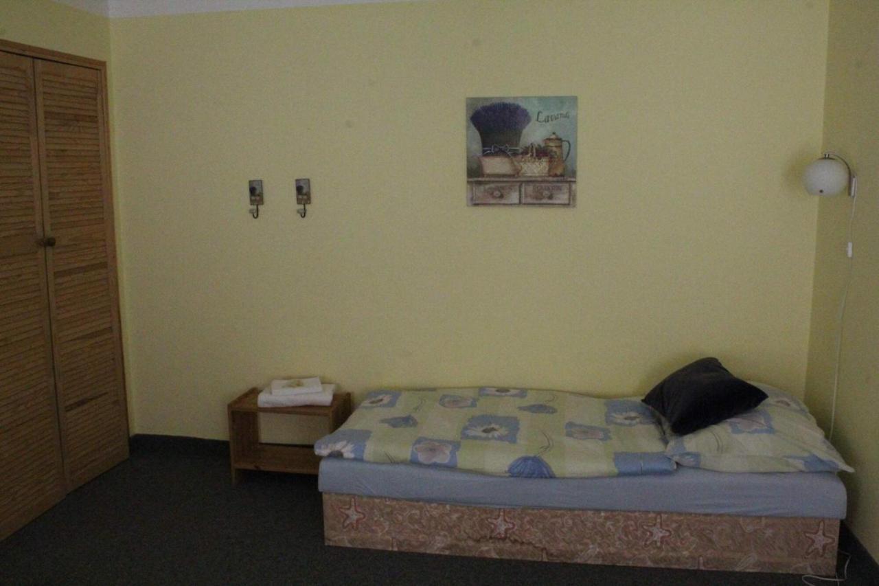 Restaurace A Penzion U Svate Barbory Ústí nad Labem Dış mekan fotoğraf