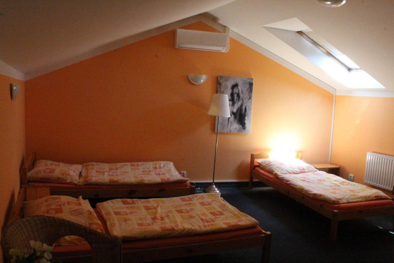 Restaurace A Penzion U Svate Barbory Ústí nad Labem Dış mekan fotoğraf