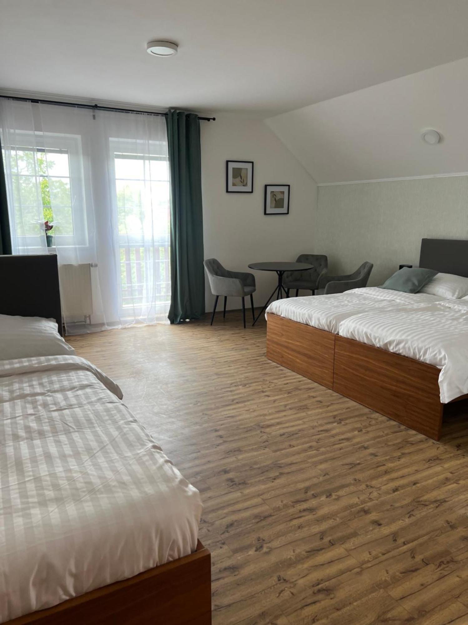 Restaurace A Penzion U Svate Barbory Ústí nad Labem Dış mekan fotoğraf
